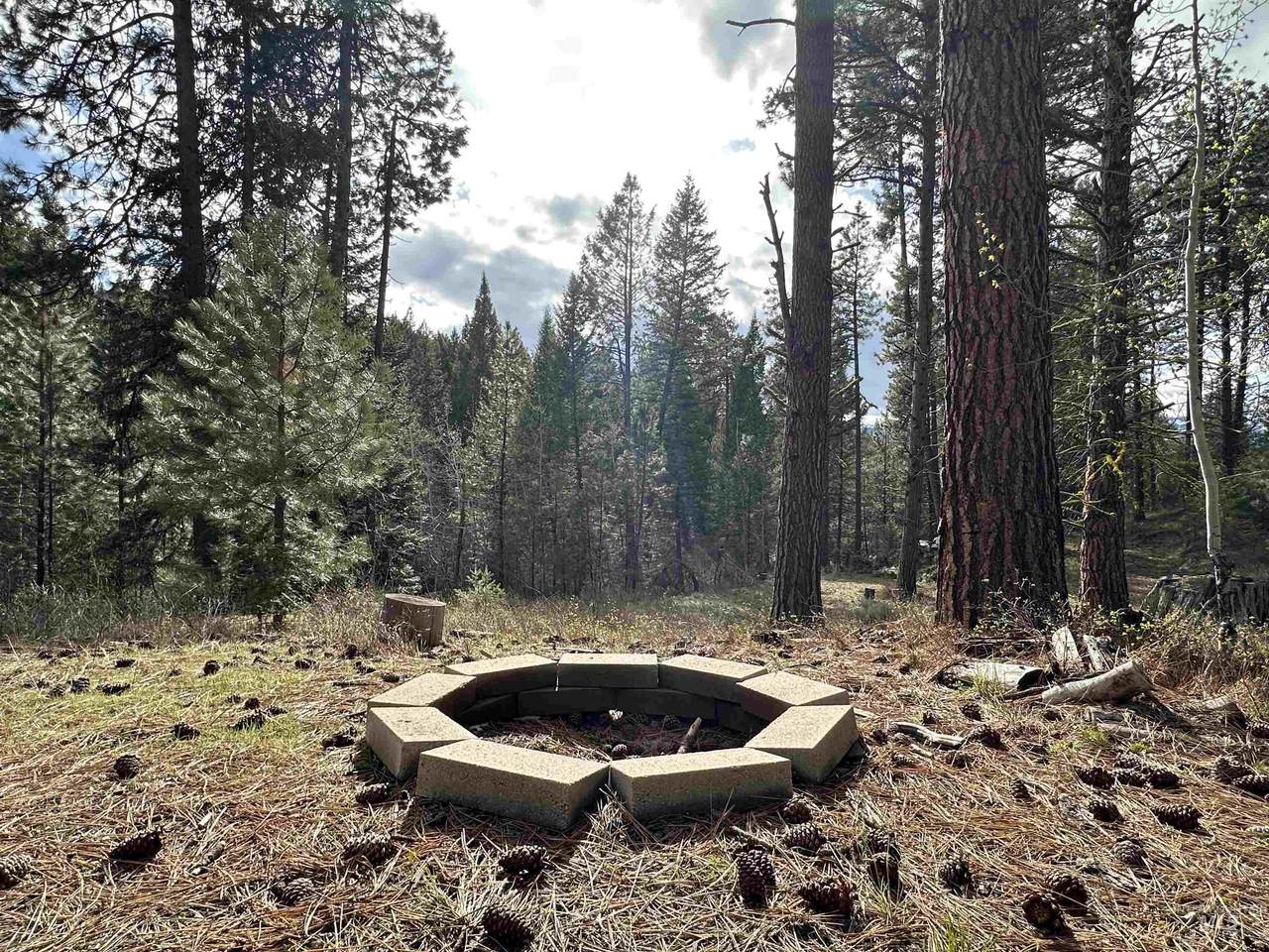 13 Mountain Air Dr. - Photo 1