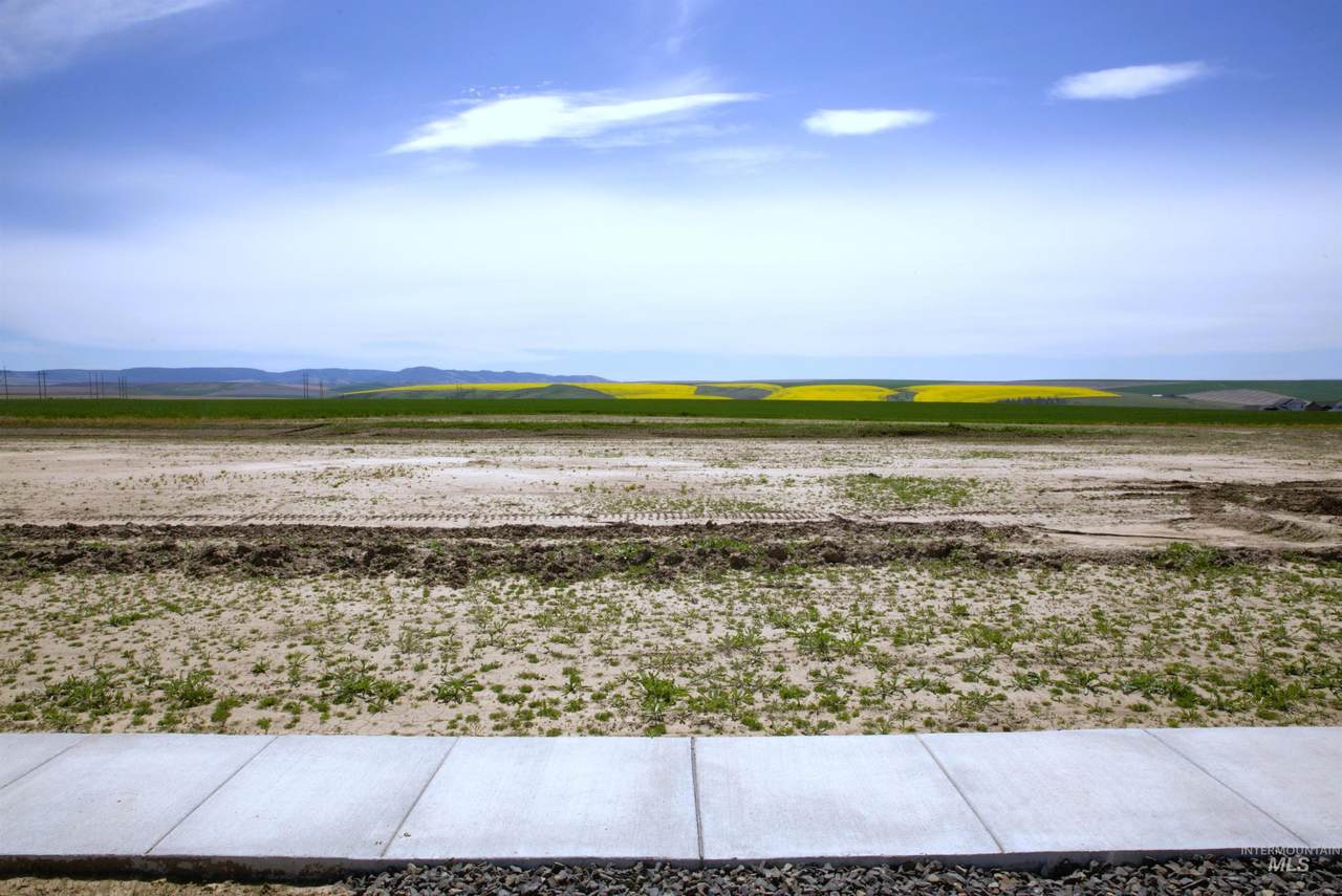 Lot 2 Block 8 Skyview Estates Phase Iv - Photo 1