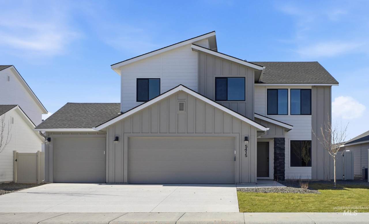 15277 Fuchsia Ave - Photo 1