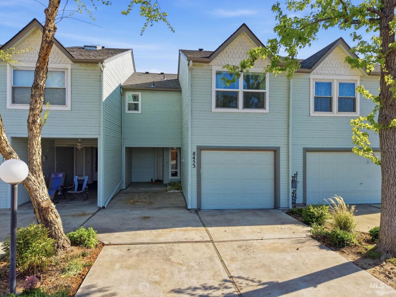 8453 Cascade Ln - Photo 1