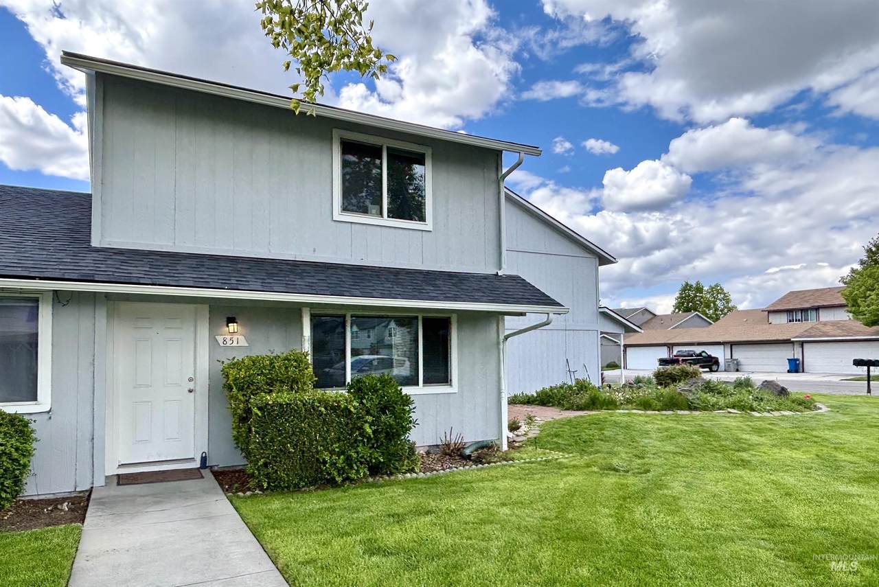 851 Benjamin Lane - Photo 1