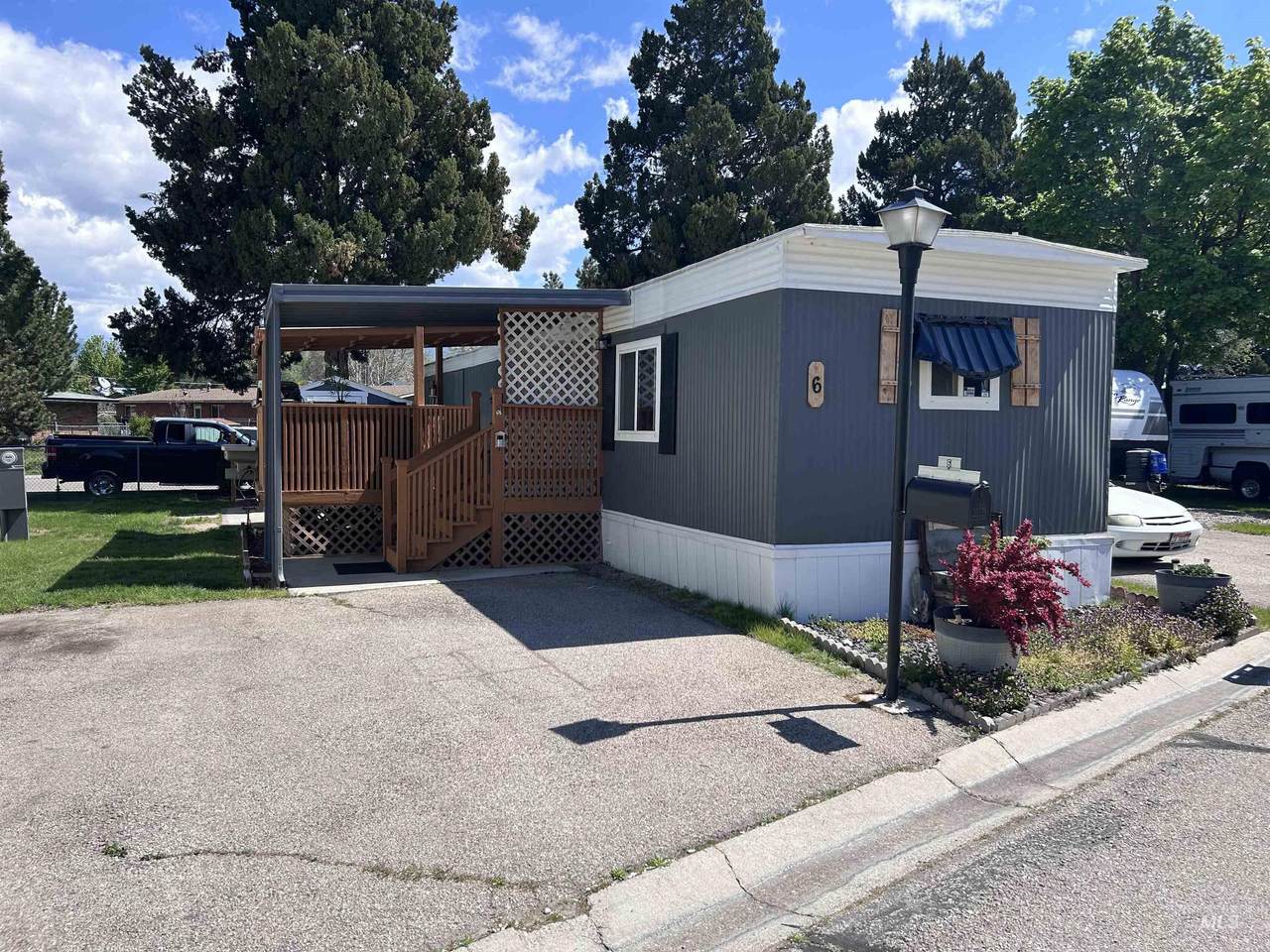 790 Riviera #6 - Photo 1