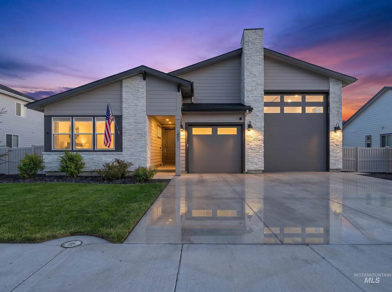 1407 Stirling Meadow - Photo 1