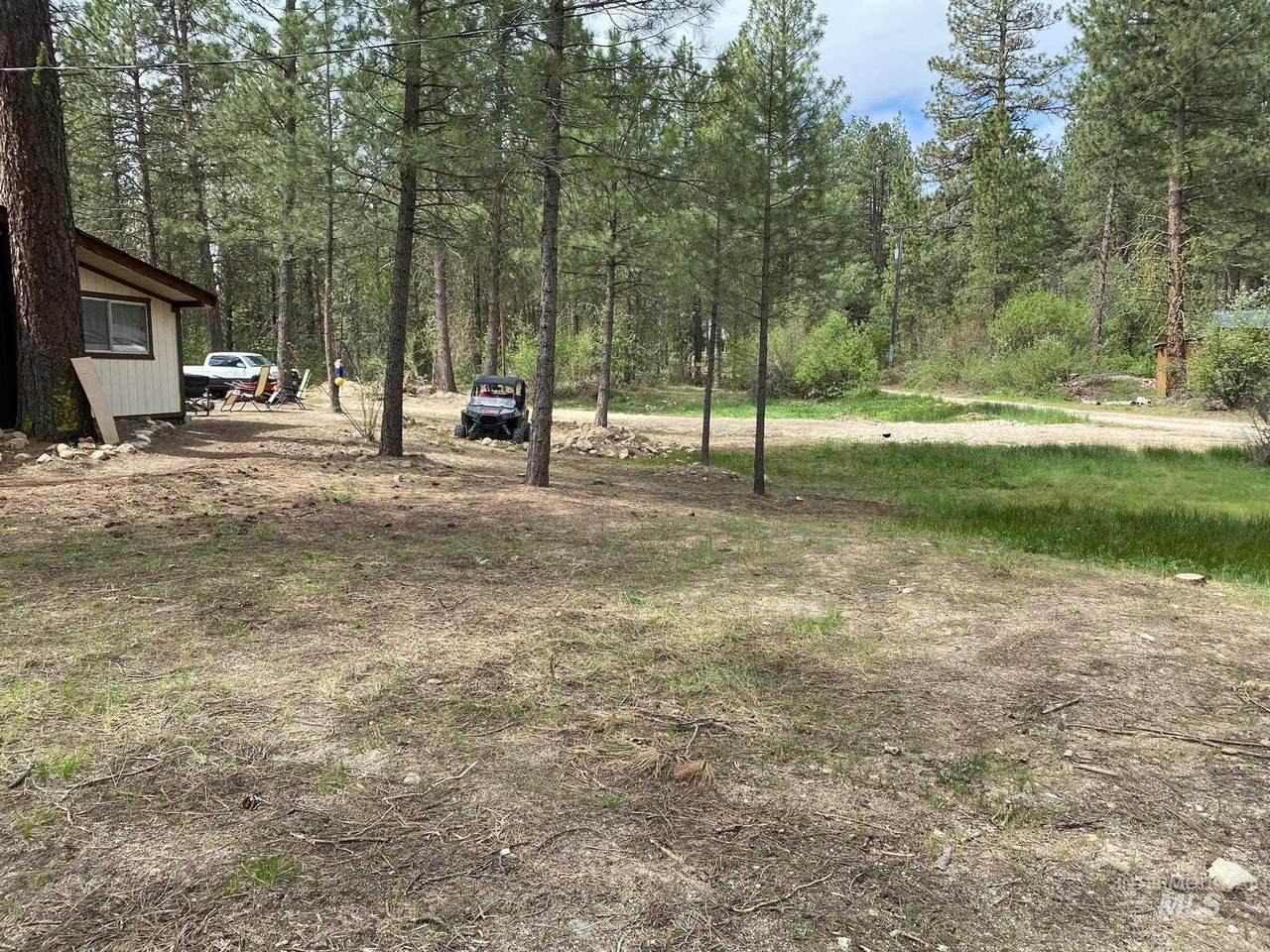 12 Woods Ln - Photo 1