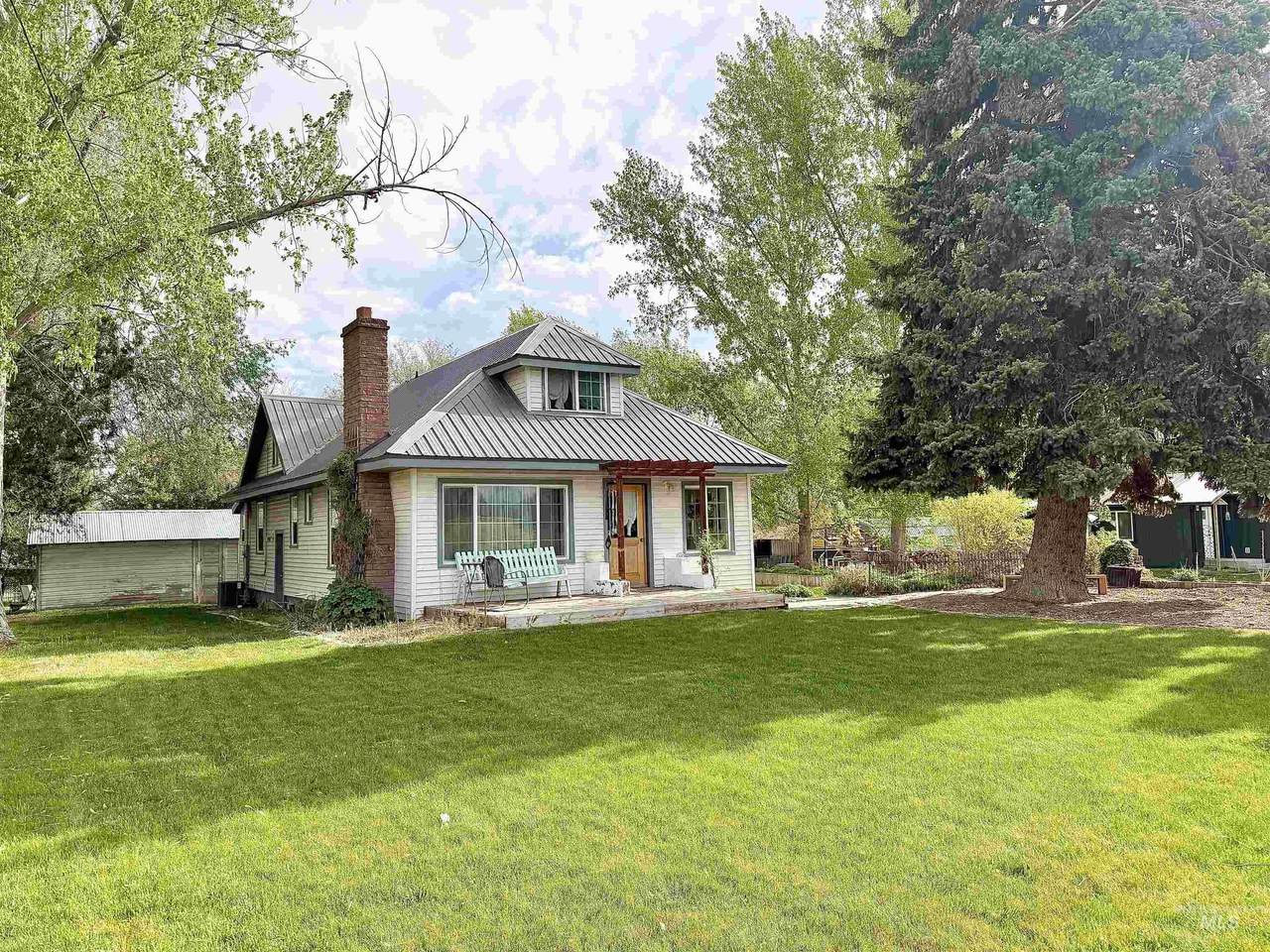 355 Highland Ave - Photo 1