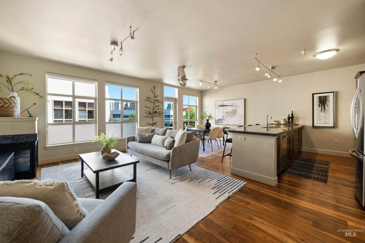 412 13th Street - Photo 1