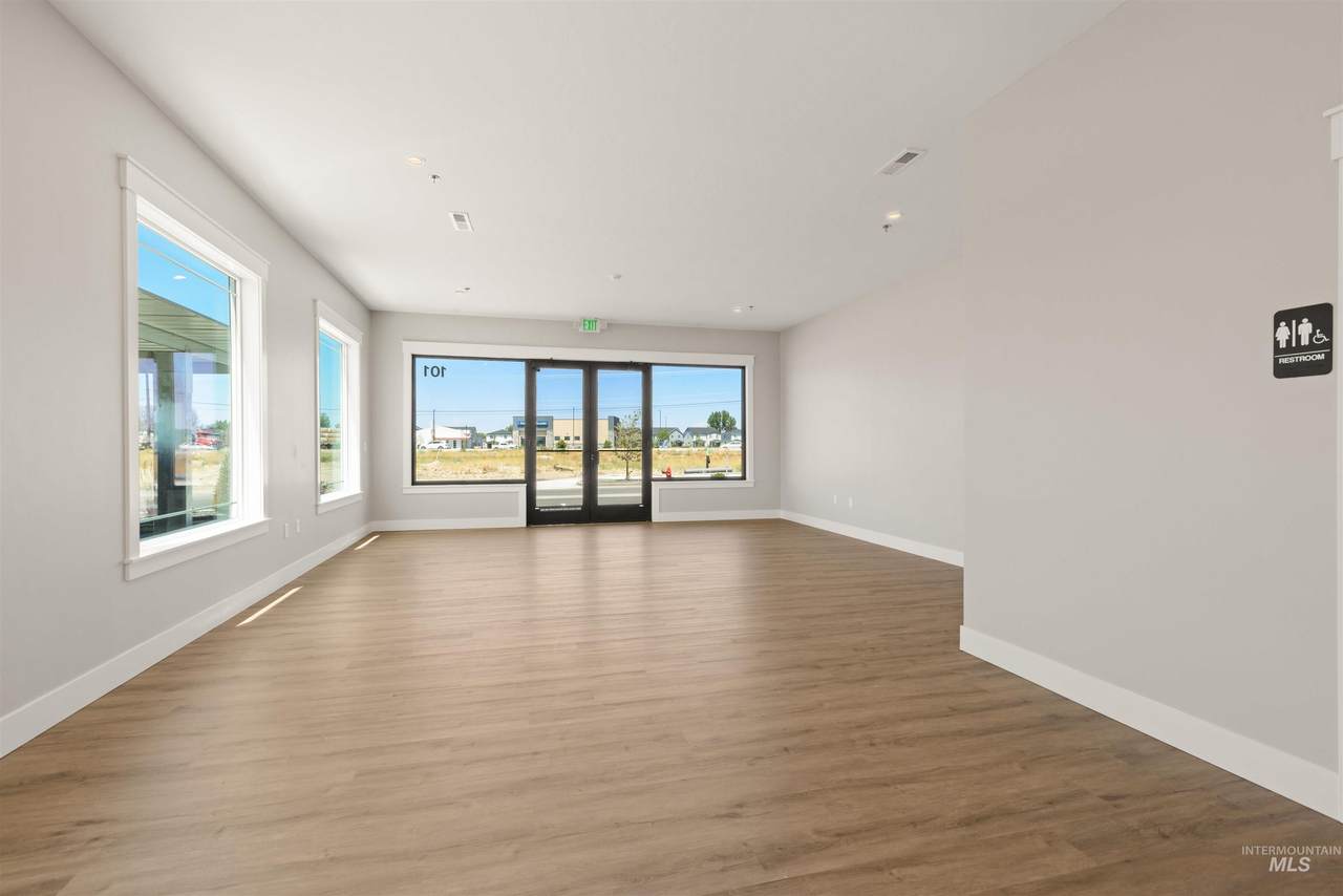 12545 State St - Photo 1