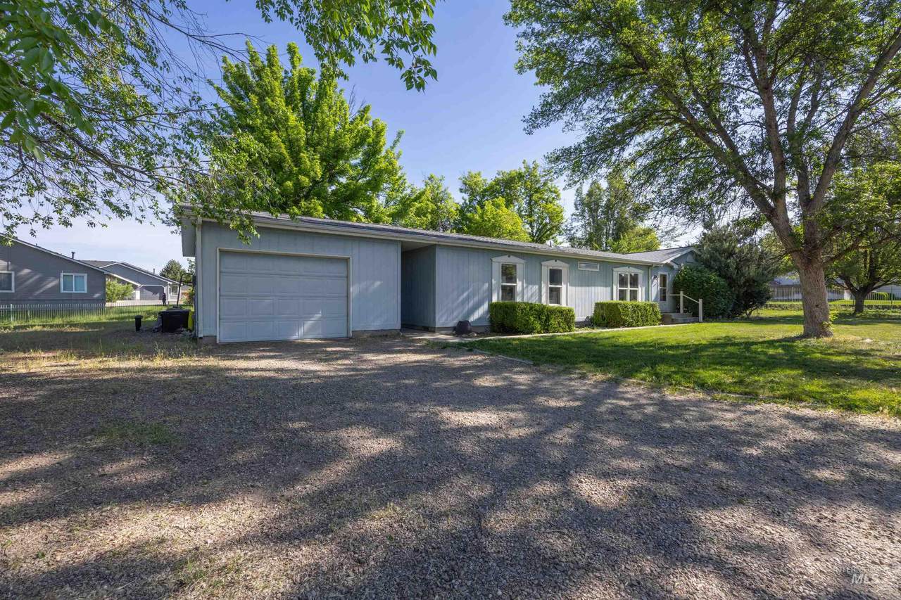 2875 Maple Grove - Photo 1