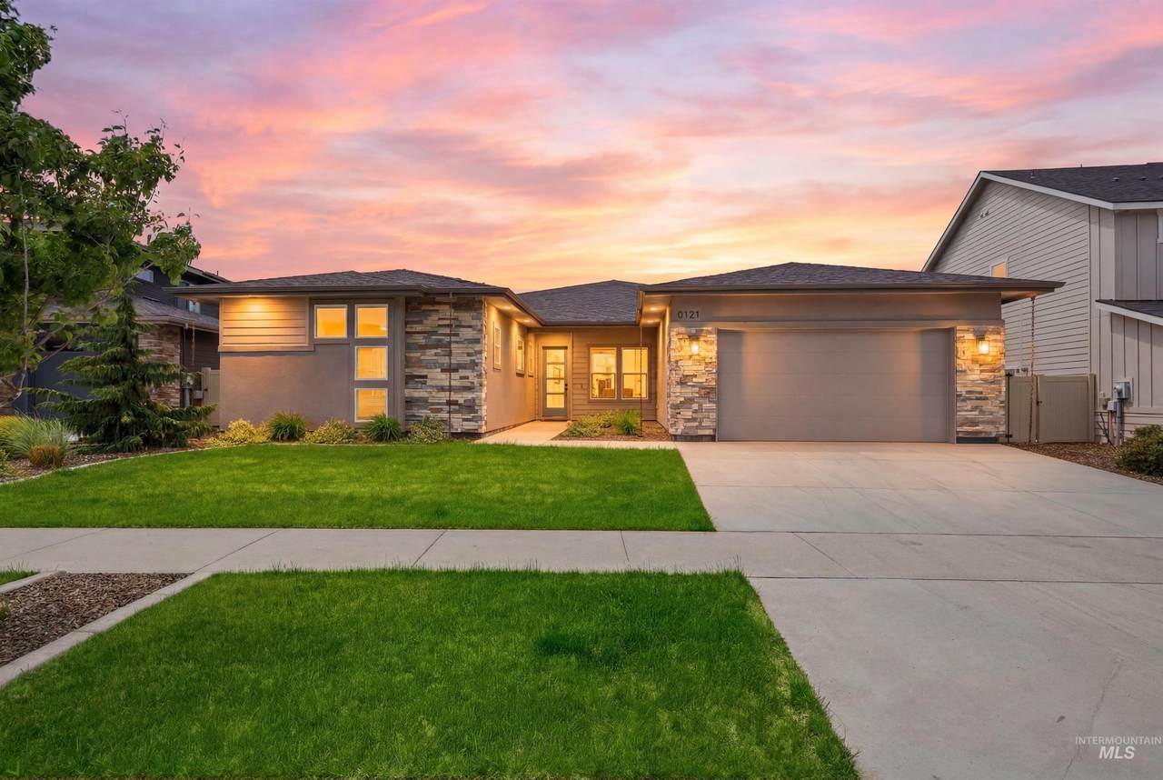 6121 Cubola Way - Photo 1