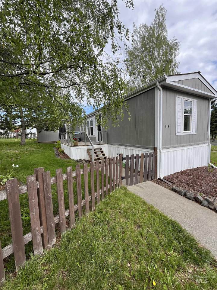 411 Almon - Photo 1