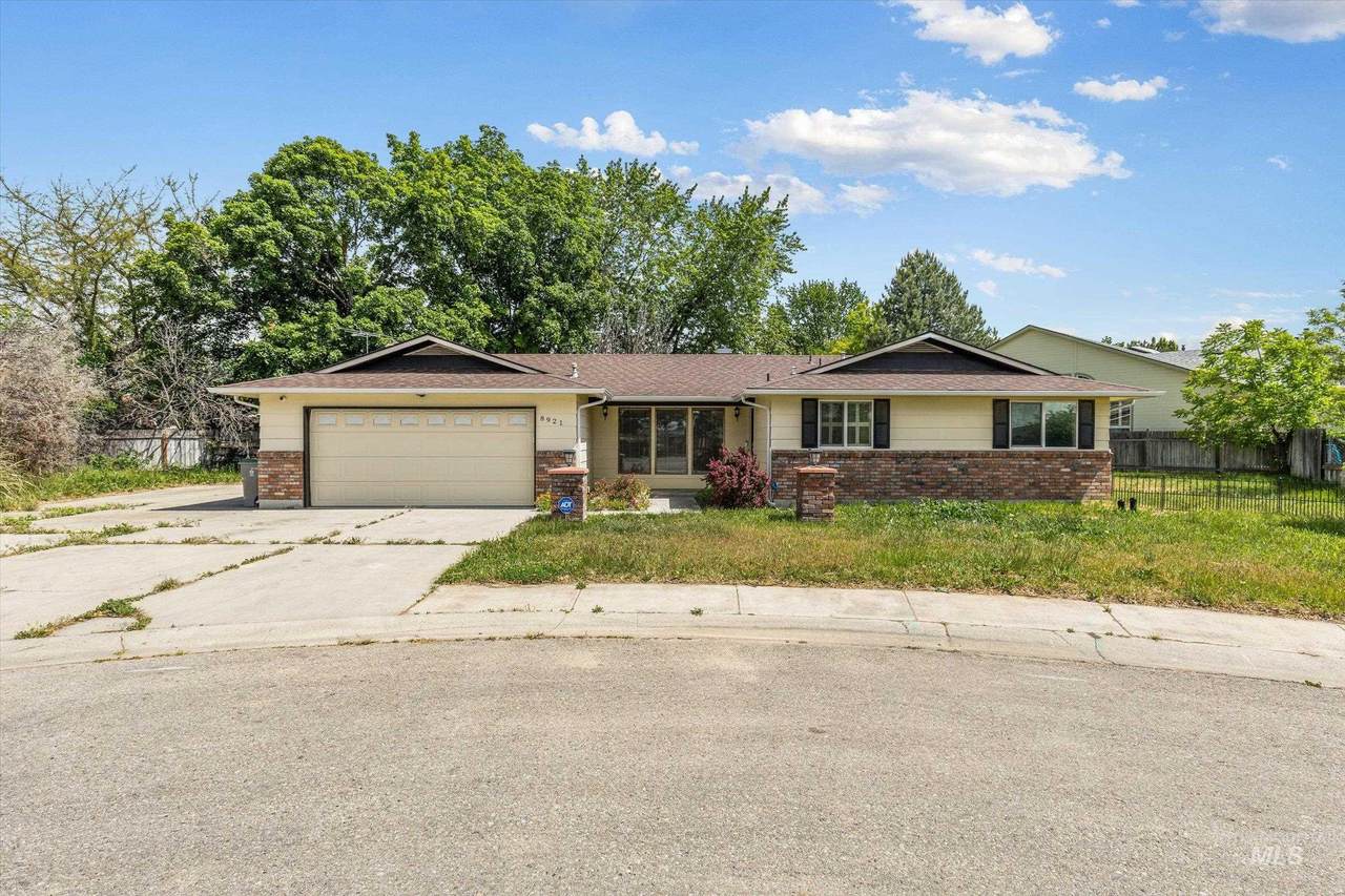 8921 W Sunflower Court - Photo 1