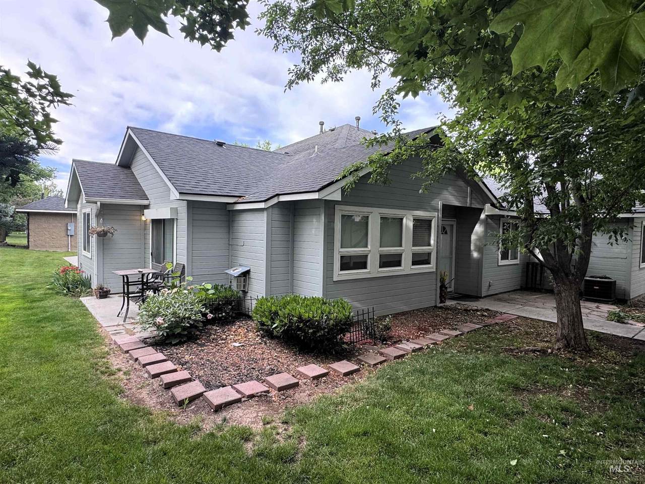 8854 Candleston Lane - Photo 1
