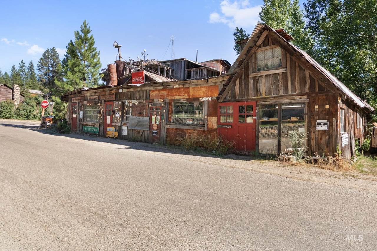 609 Main Street - Photo 1
