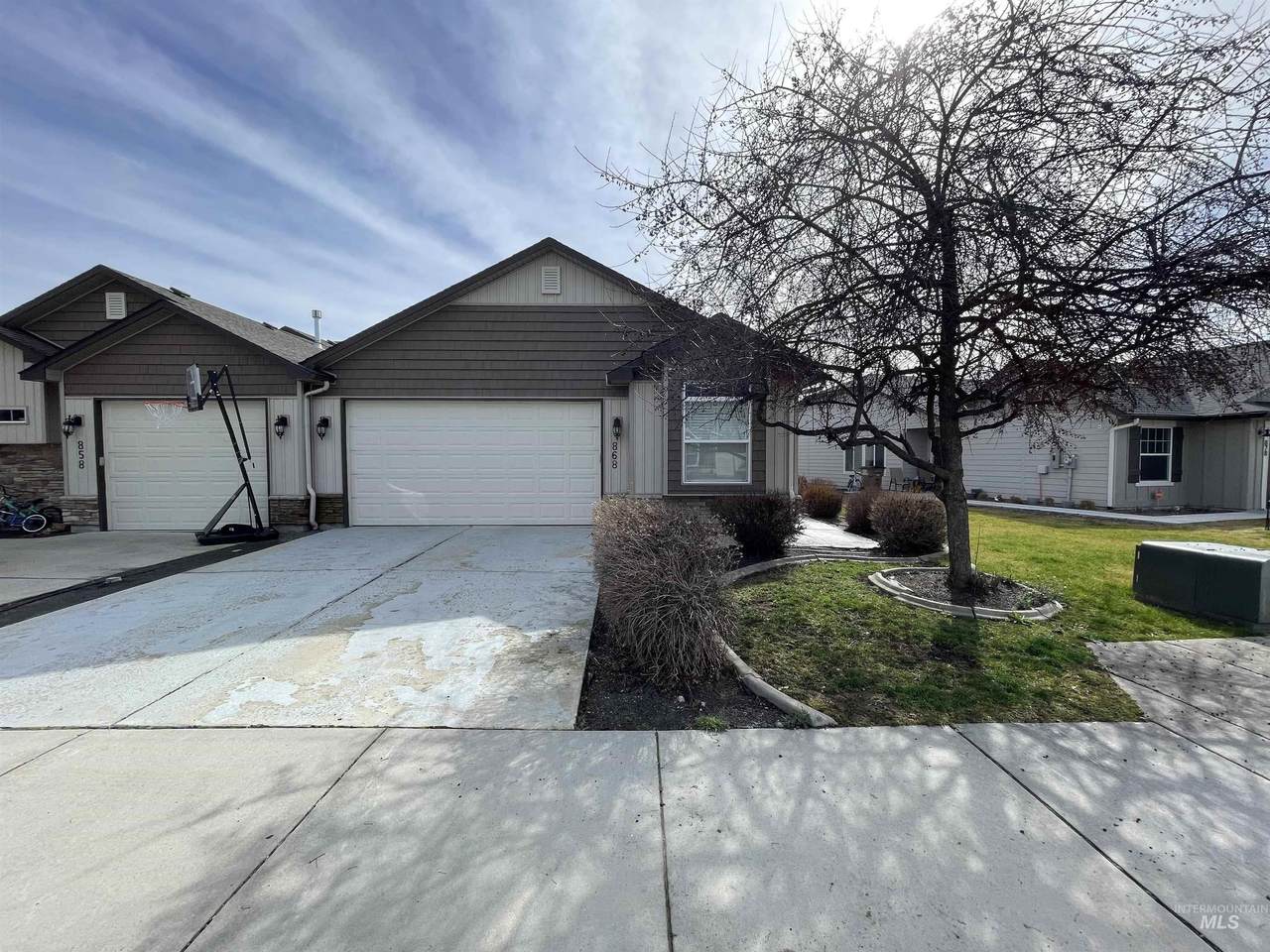 868 Beaver Creek Way - Photo 1