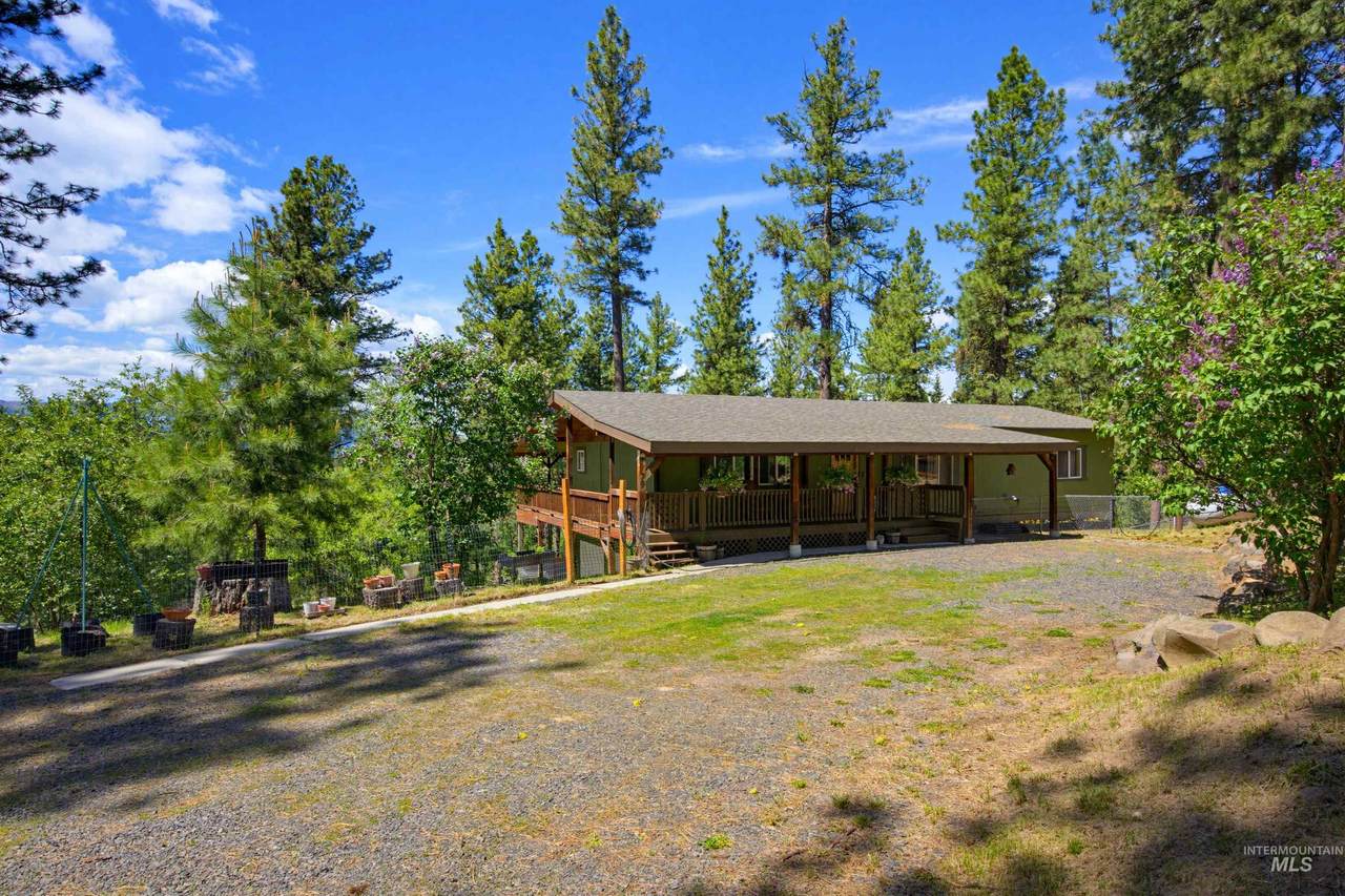 79 Sunset Loop - Photo 1