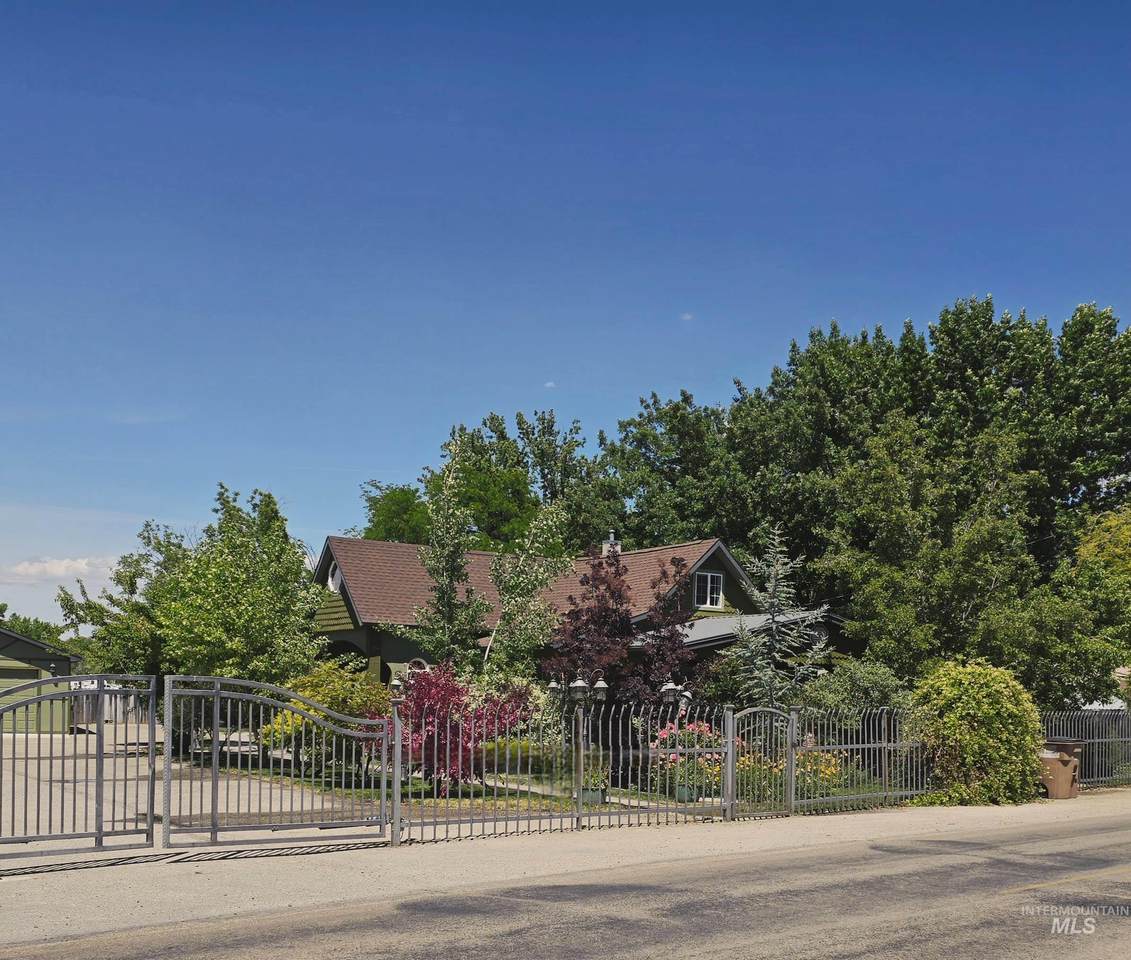 1334 Cascade Rd. - Photo 1