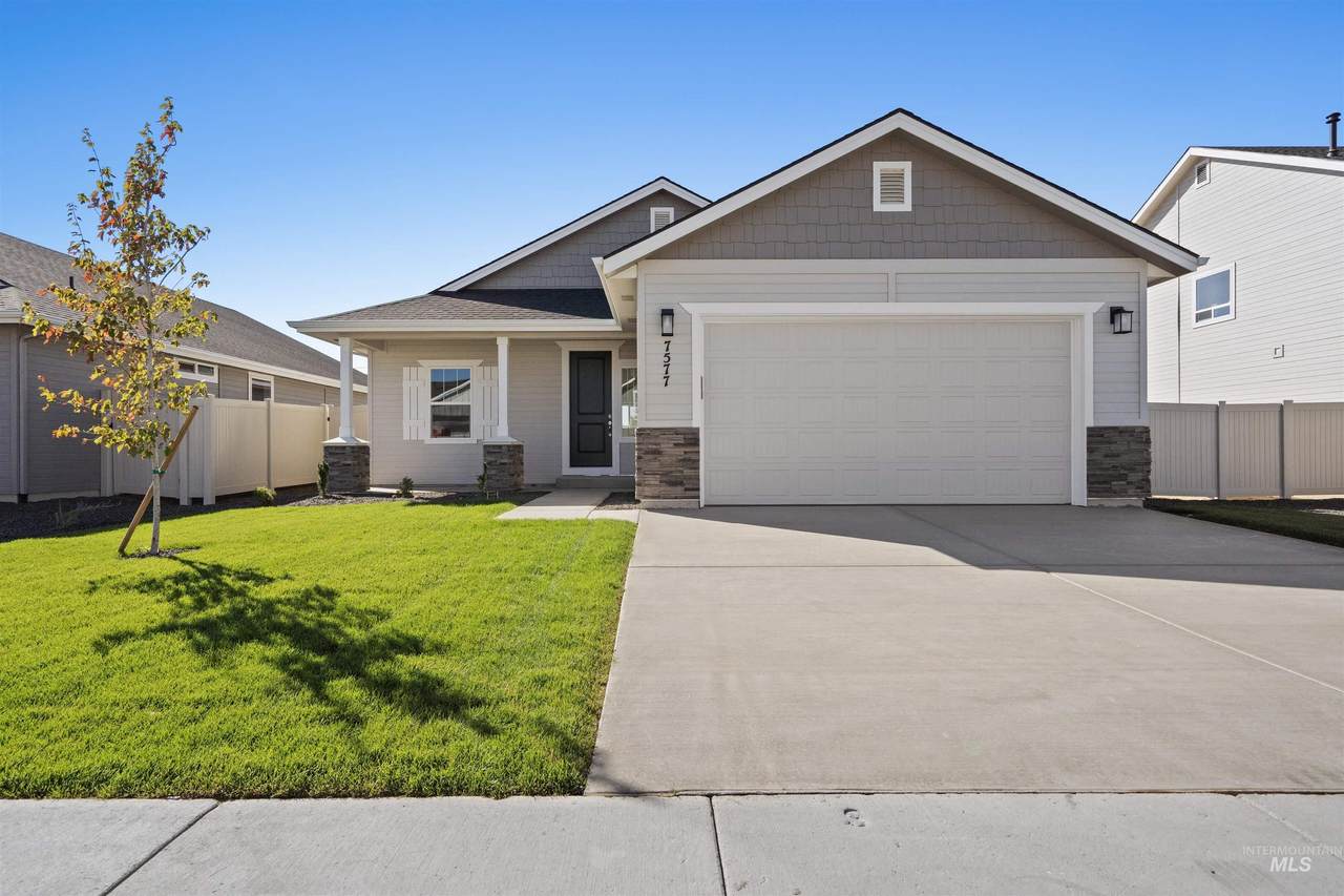 4423 Dawnstar Ave - Photo 1