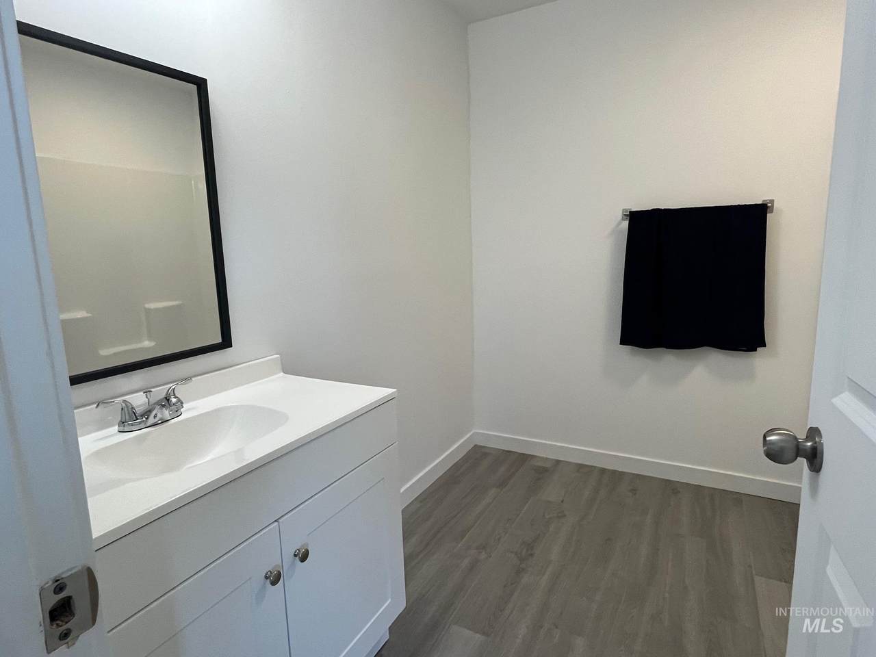 https://bt-photos.global.ssl.fastly.net/imls/1280_boomver_1_98988618-2.jpg