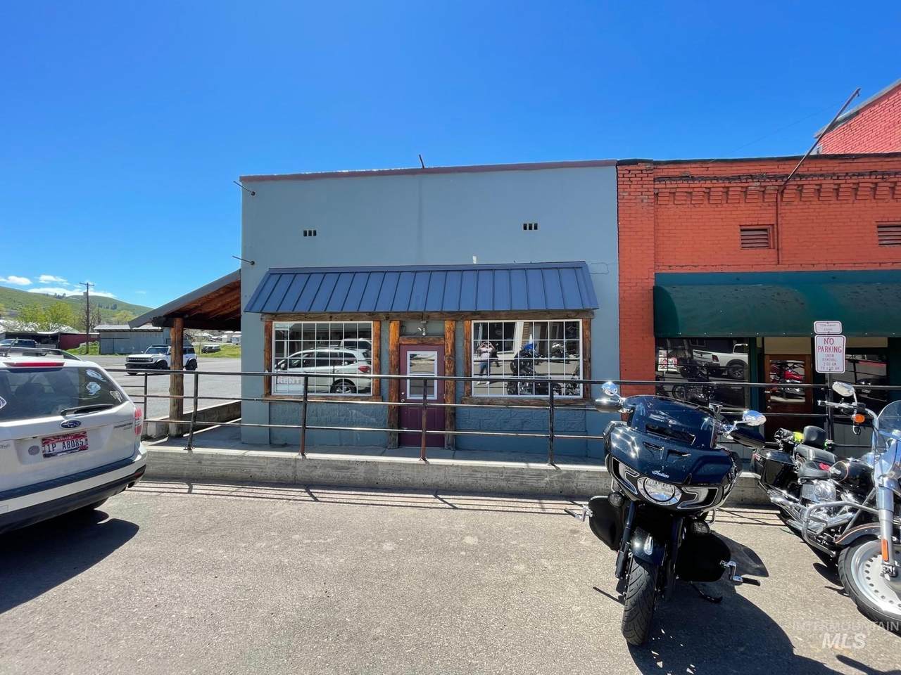 119 Illinois Ave - Photo 1