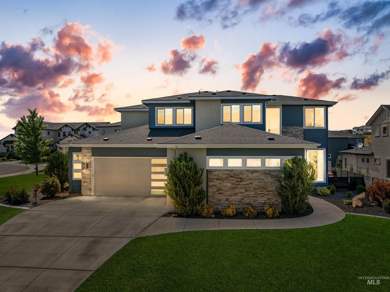 2895 Grebe Pl - Photo 1