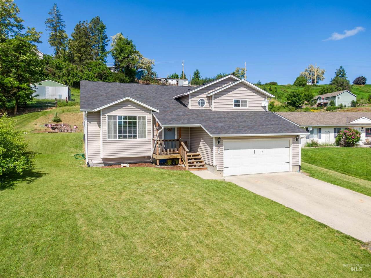 483 Valleyview Avenue - Photo 1