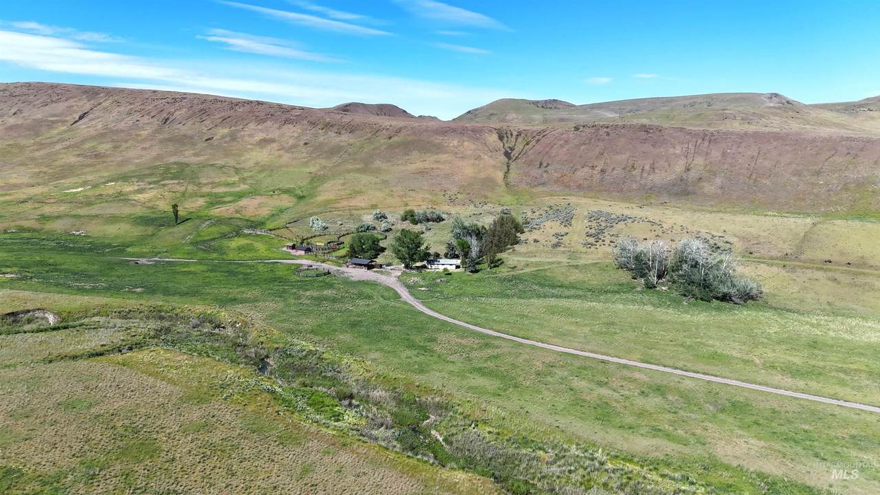 114 Paddock Valley Rd - Photo 1
