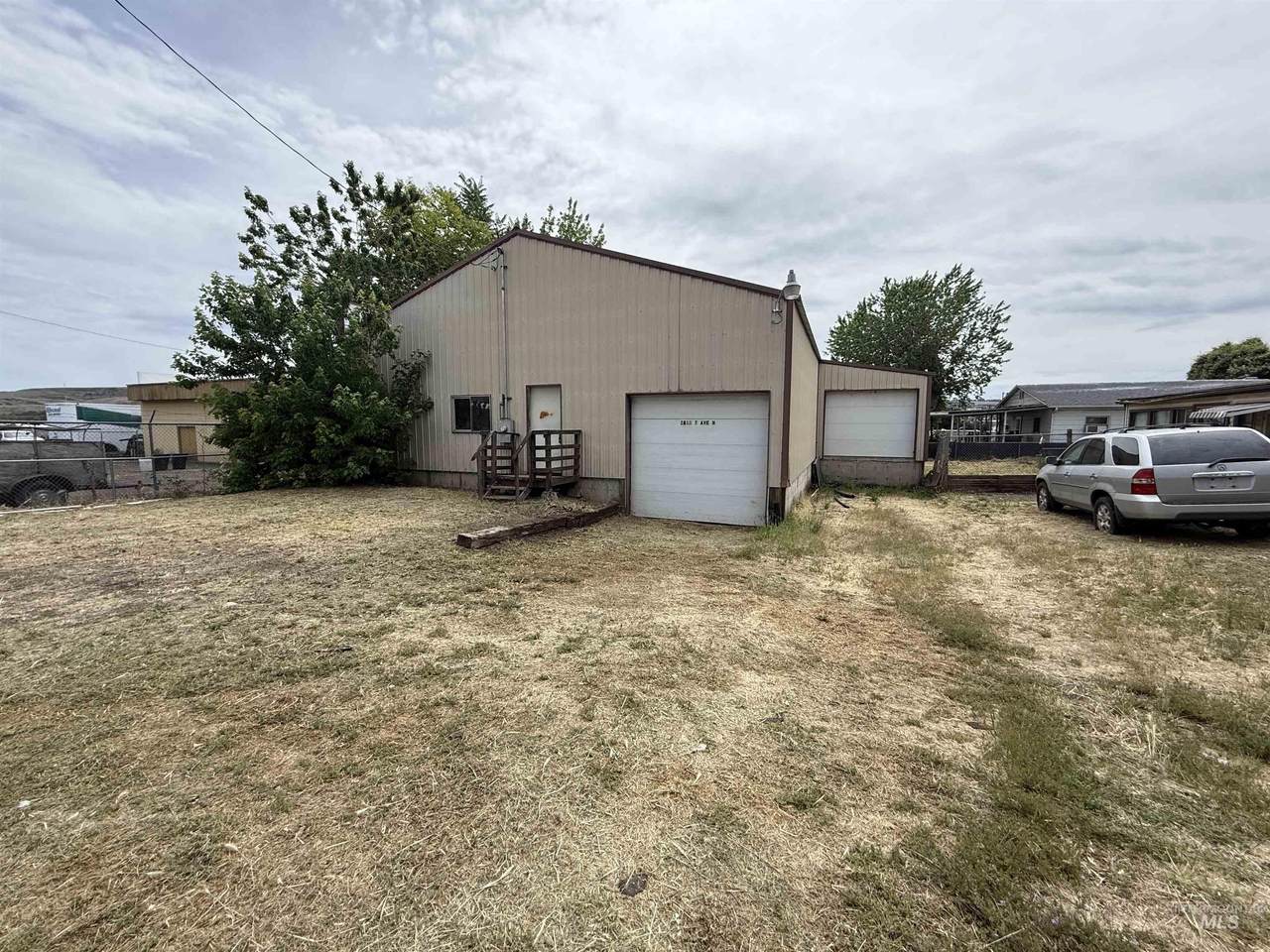 2816 7th Ave N - Photo 1