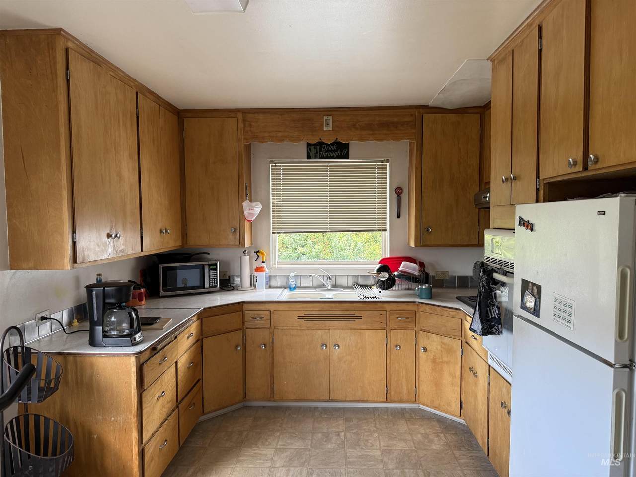 https://bt-photos.global.ssl.fastly.net/imls/1280_boomver_1_98989627-2.jpg