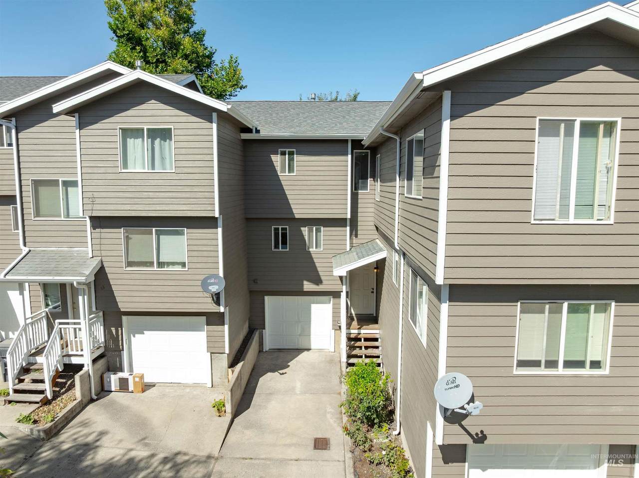 562 Deer Meadow Ct - Photo 1