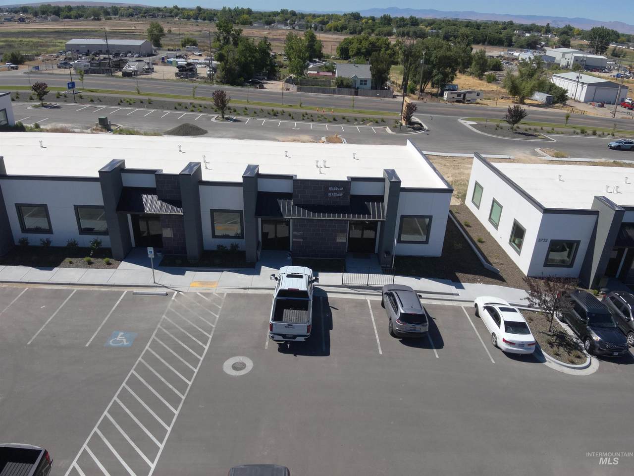 https://bt-photos.global.ssl.fastly.net/imls/1280_boomver_1_98990591-2.jpg