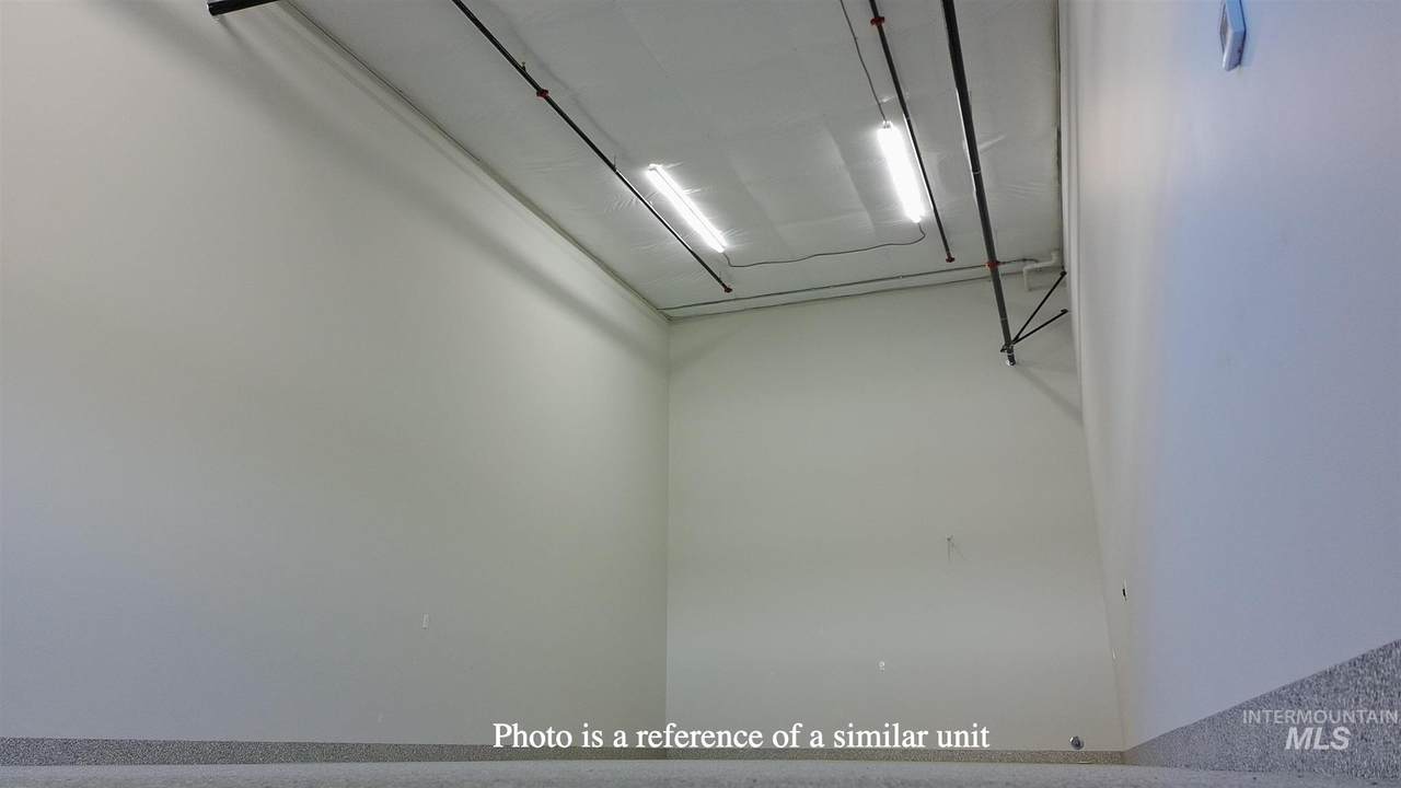 https://bt-photos.global.ssl.fastly.net/imls/1280_boomver_1_98990949-2.jpg