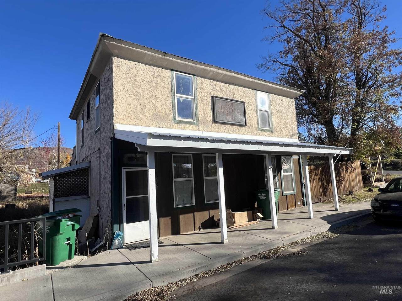 103 South Michigan - Photo 1