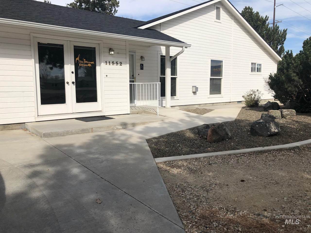 11552 State Street - Photo 1