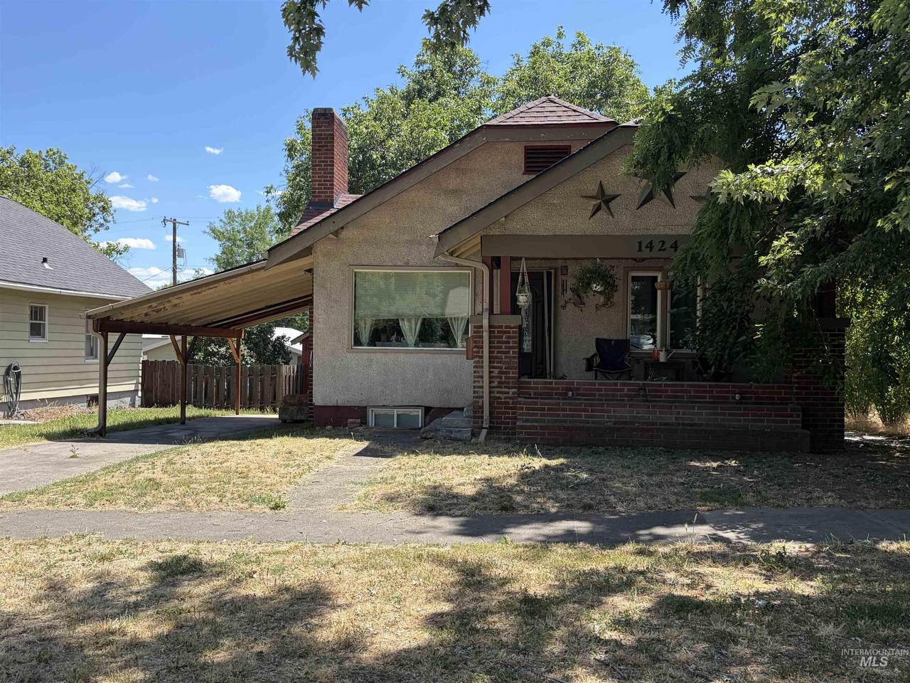1424 10th Ave. - Photo 1