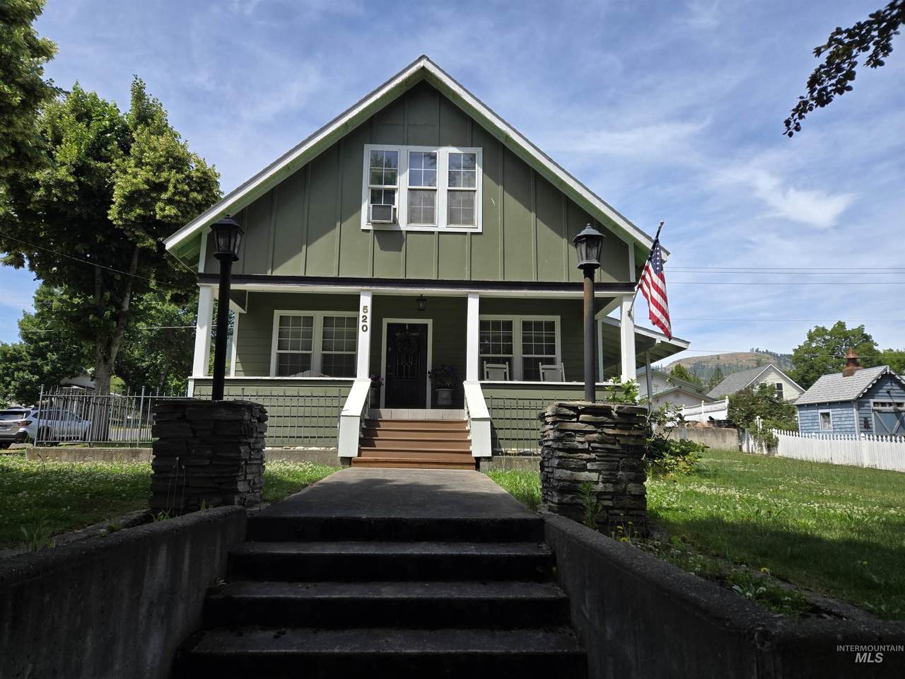 520 Hill St. - Photo 1