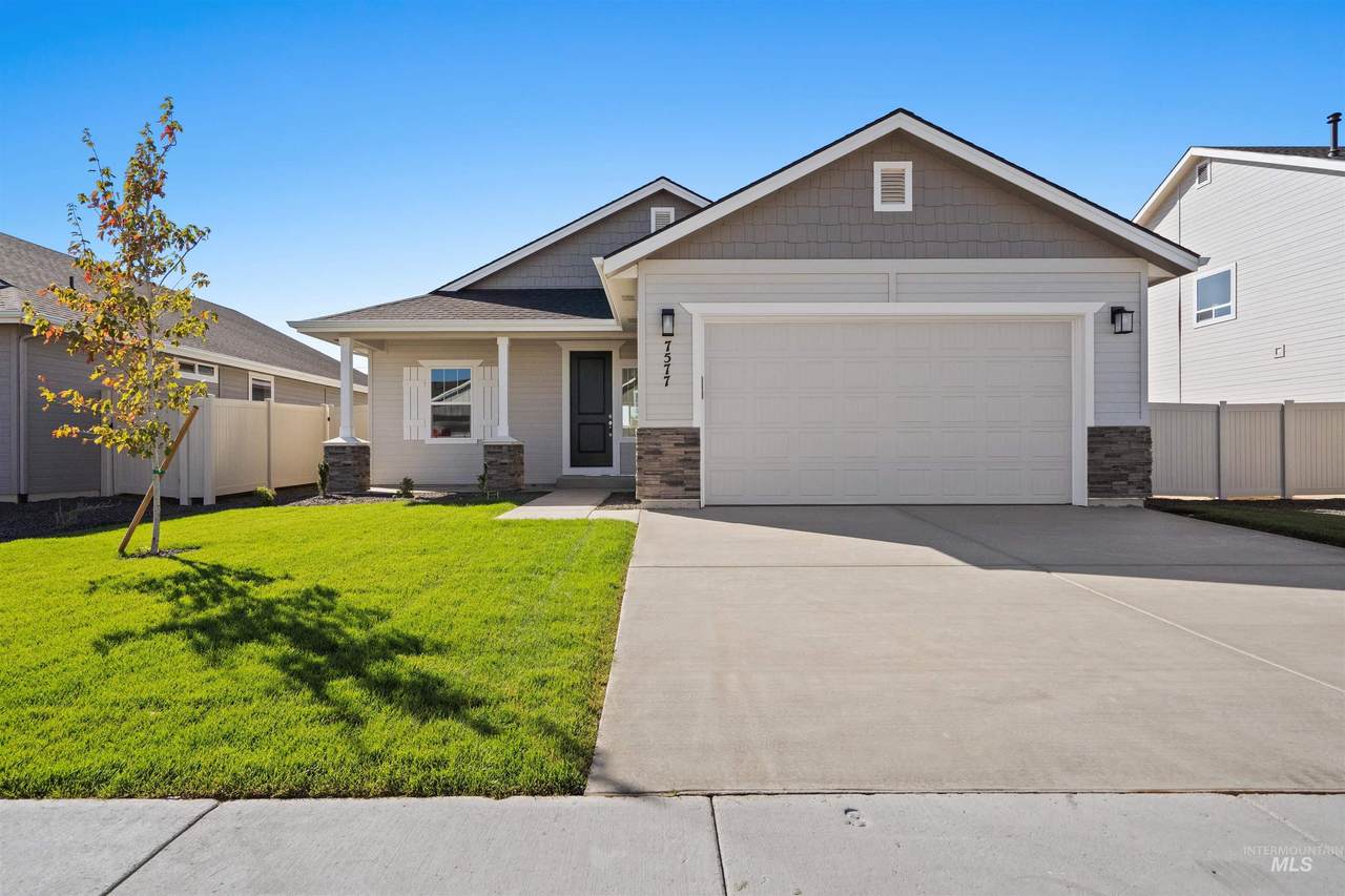 4322 Solitude Way - Photo 1
