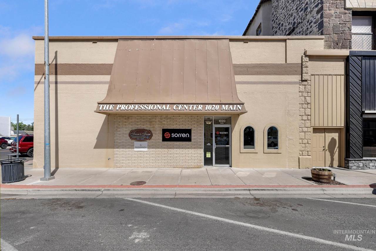 1020 Main Street - Photo 1