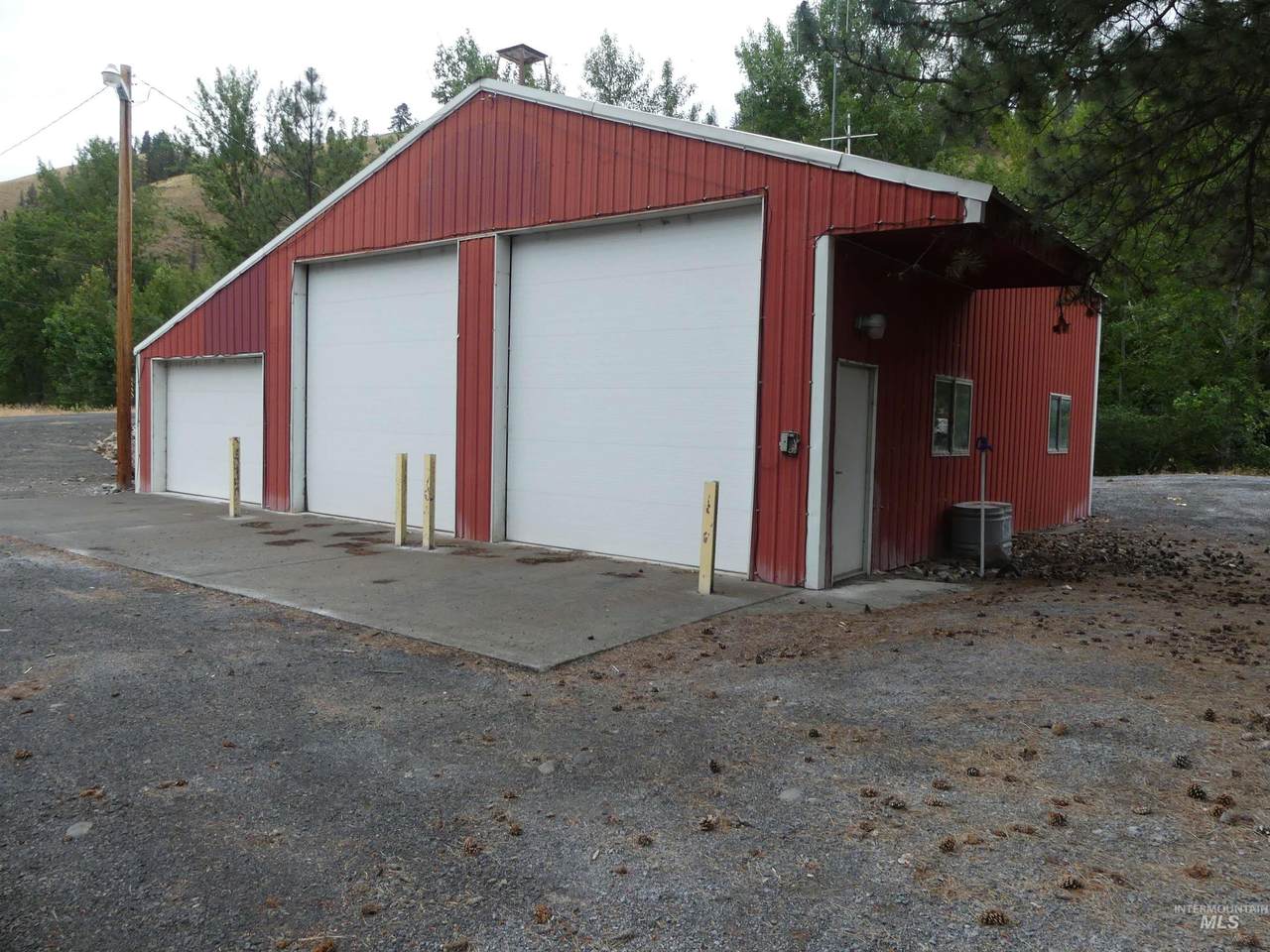 319 Main St - Photo 1