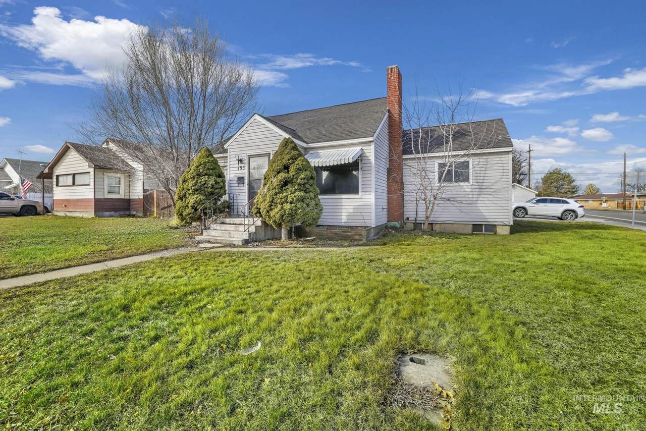 125 Shoup Ave W - Photo 1
