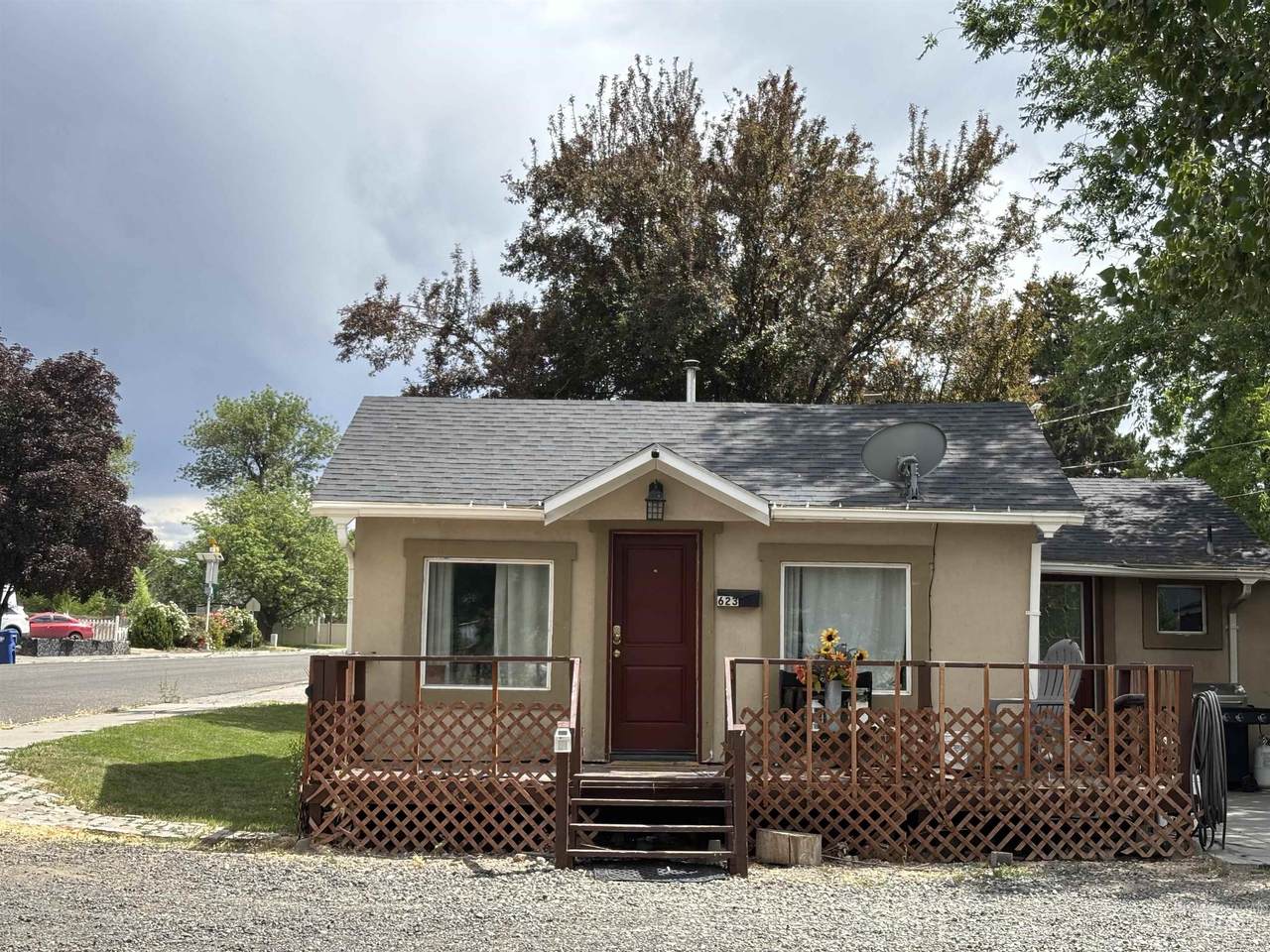 623 4th Ave. E. - Photo 1