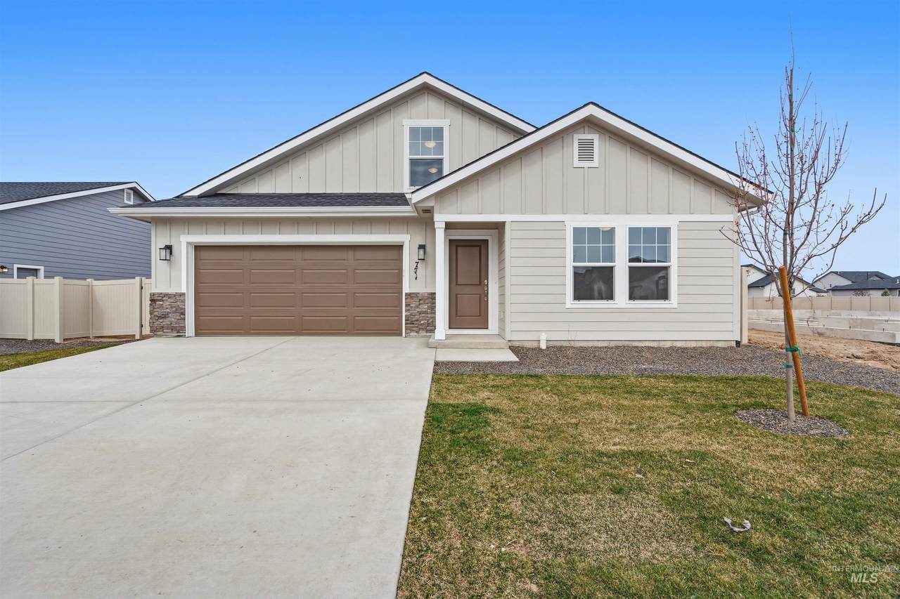 4321 Dawnstar Ave - Photo 1