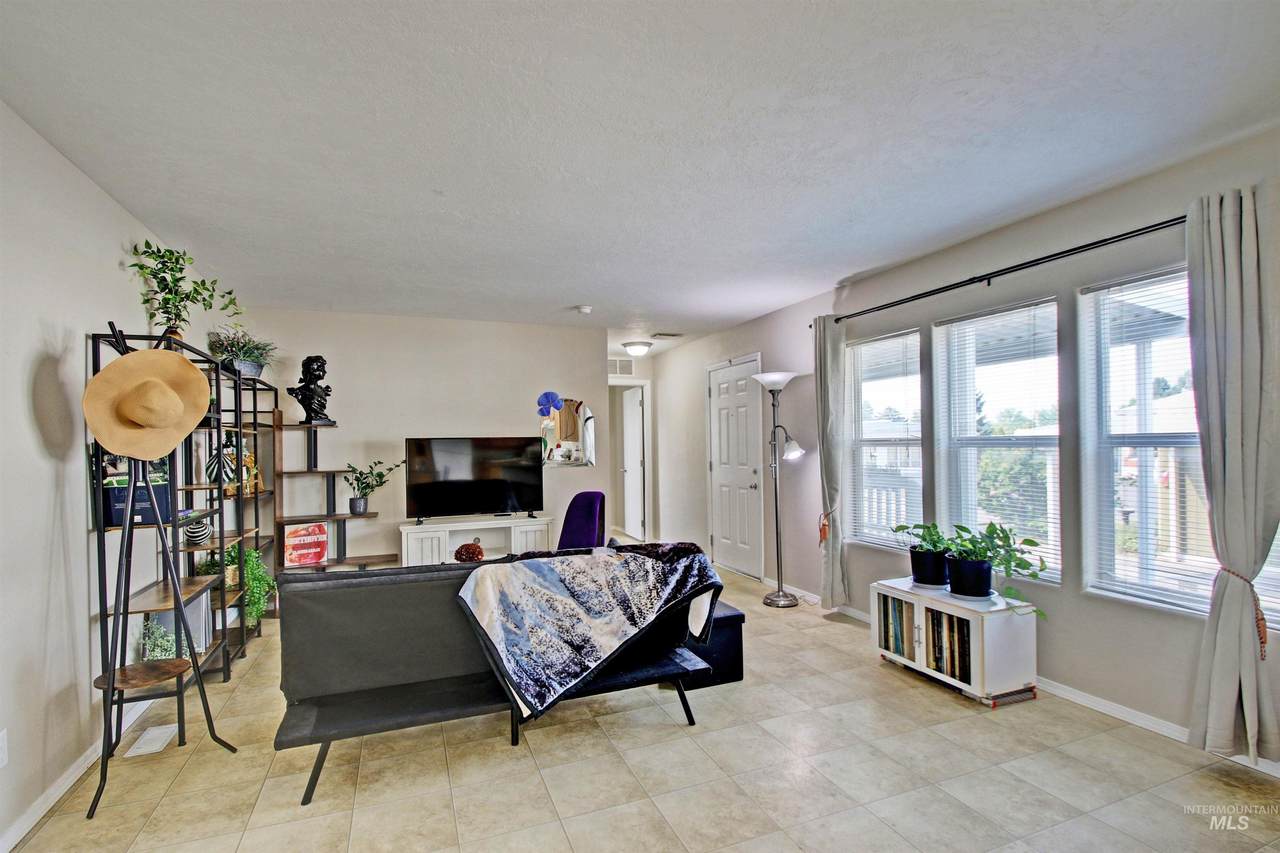 10742 Ardyce Ln - Photo 1