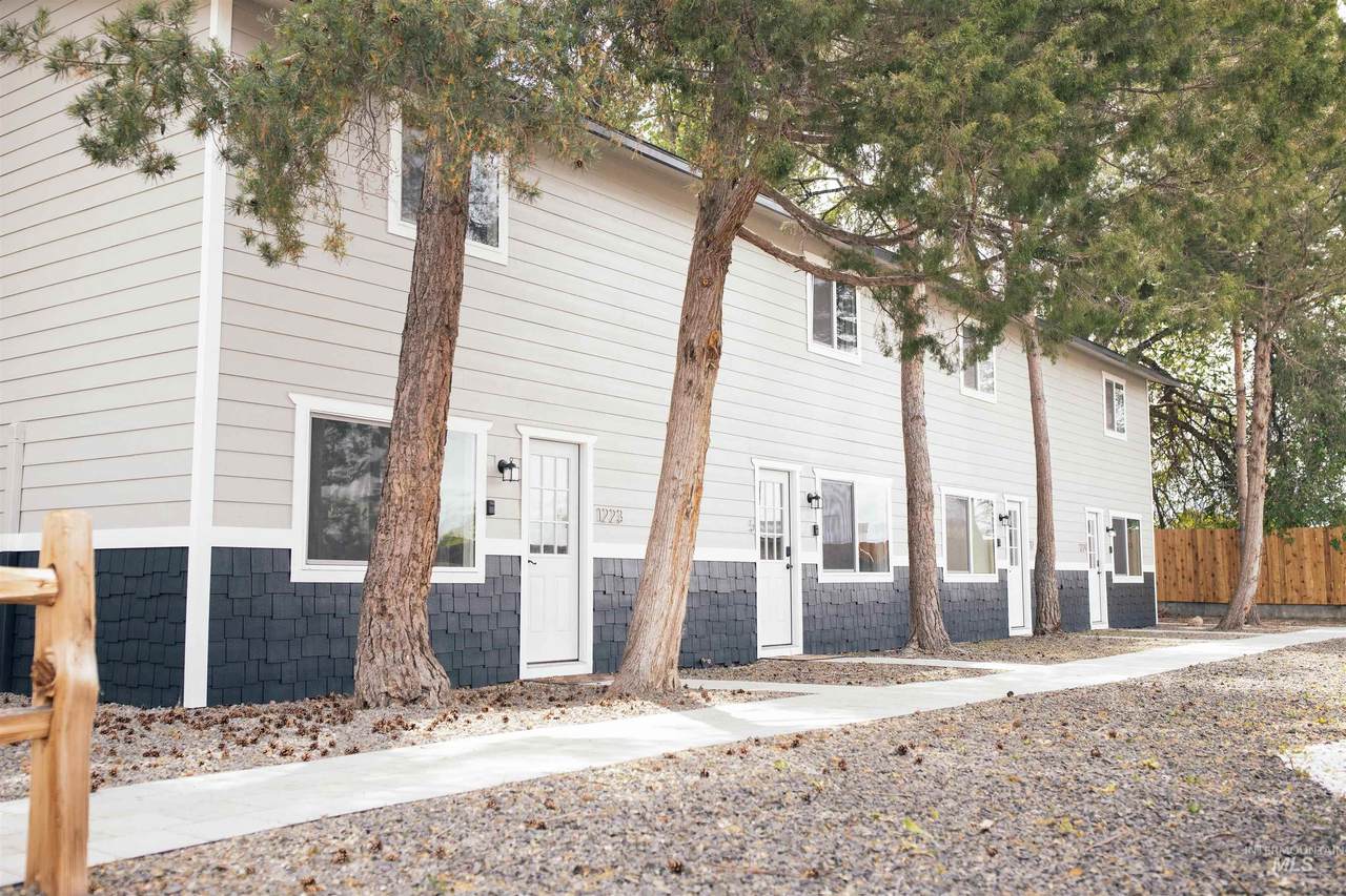 1223 Maple St - Photo 1