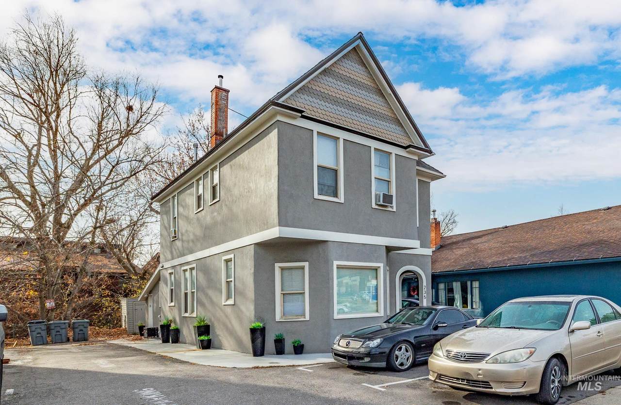 235 Warm Springs Avenue - Photo 1