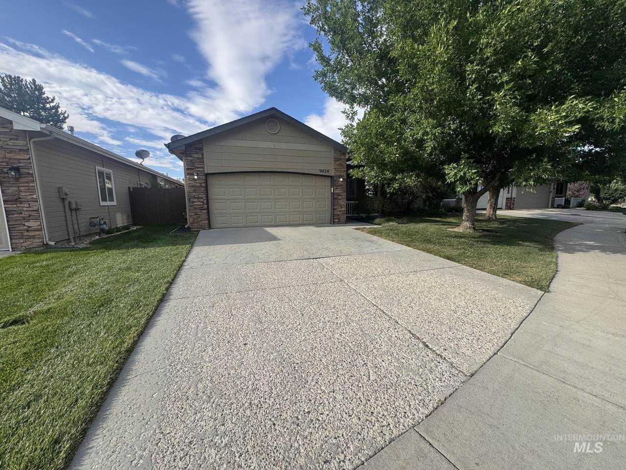 9424 Java Ct - Photo 1