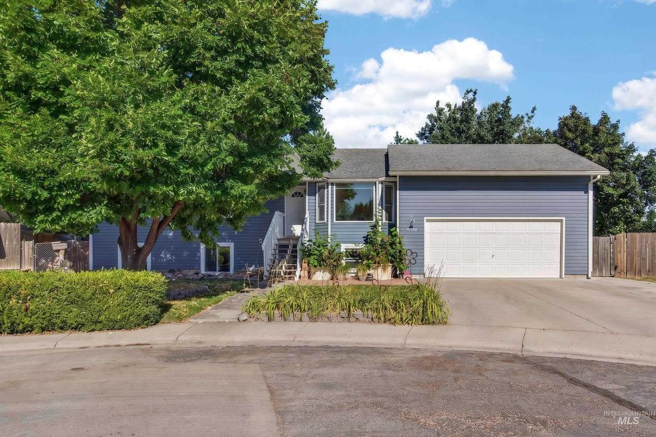 1120 Opal Ct - Photo 1