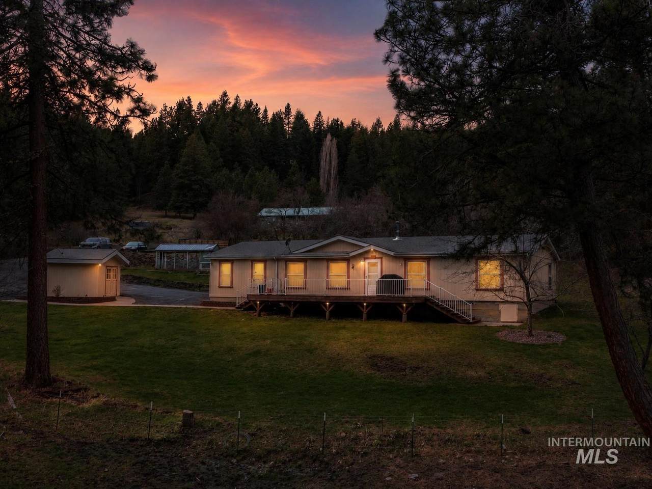 77 Poplar Drive - Photo 1