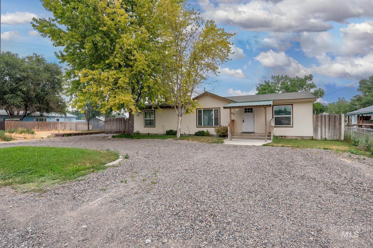 220 Oak St. - Photo 1