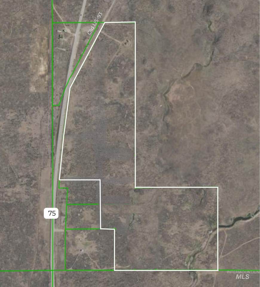 722 Hwy 75 - Photo 1