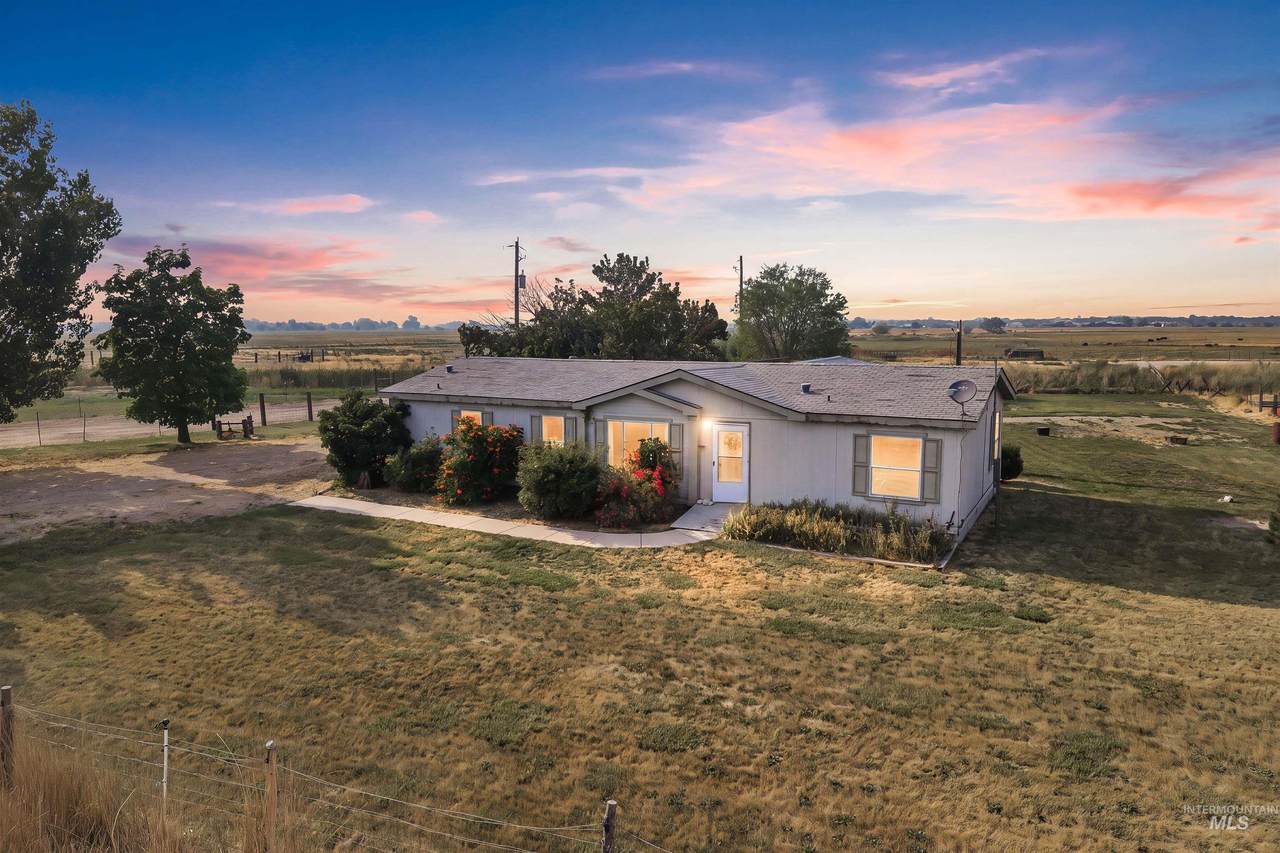 2550 W Sales Yard Rd - Photo 1